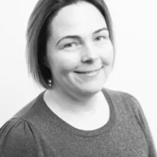 Holmfridur Svhv 225X300